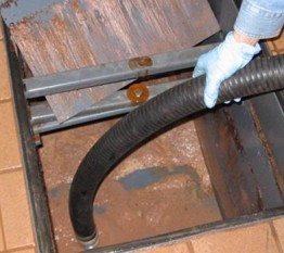 Откачка жироуловителей и отстойников Откачка жироуловителей и отстойников